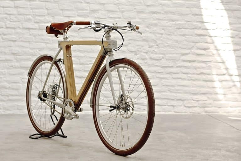 La bicyclette citadine tout en bois de Wood B