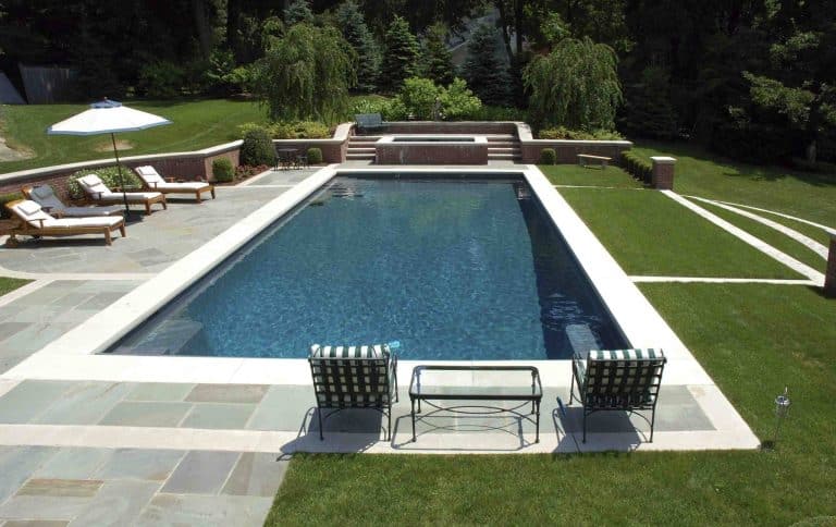 Pensez design pour la conception de votre piscine