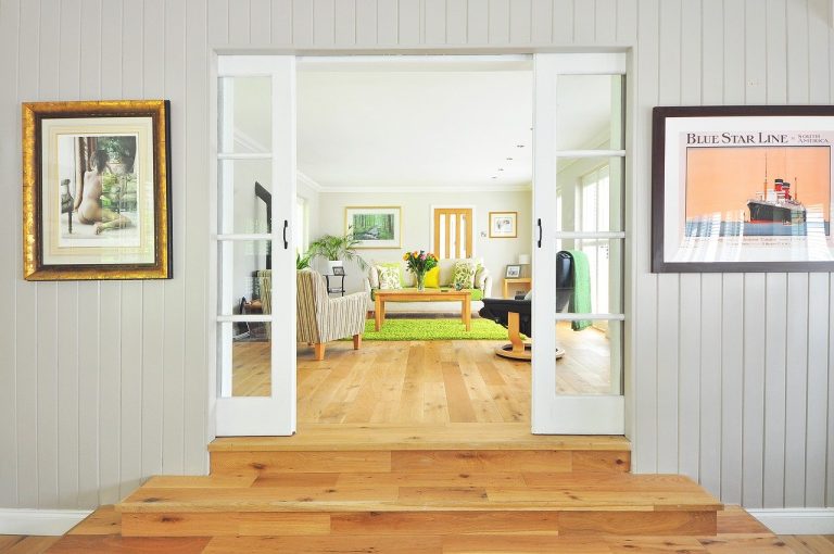 Des astuces de rangement pour le salon