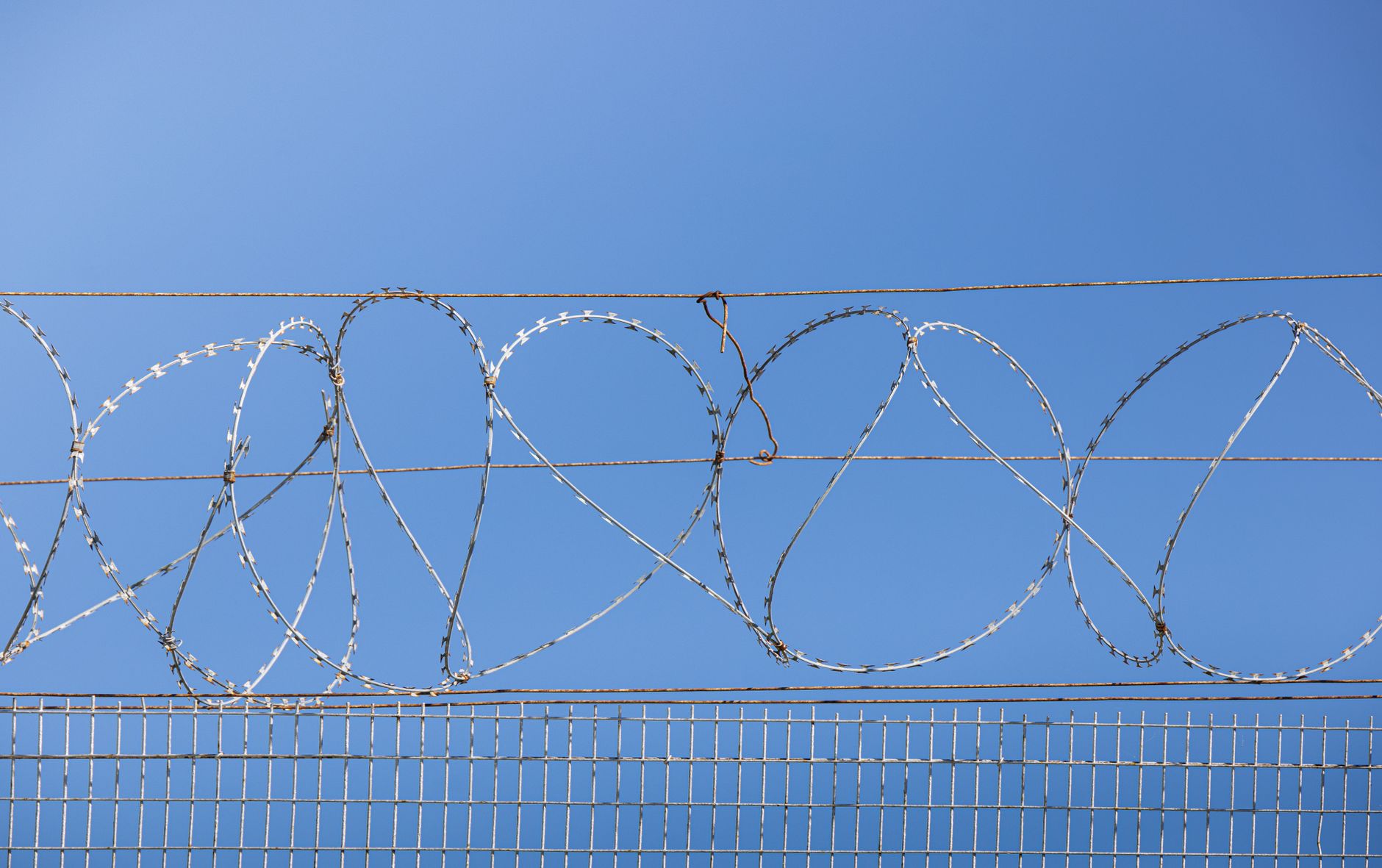 Quelle est la relation entre l&rsquo;architecture et la notion de frontière ?