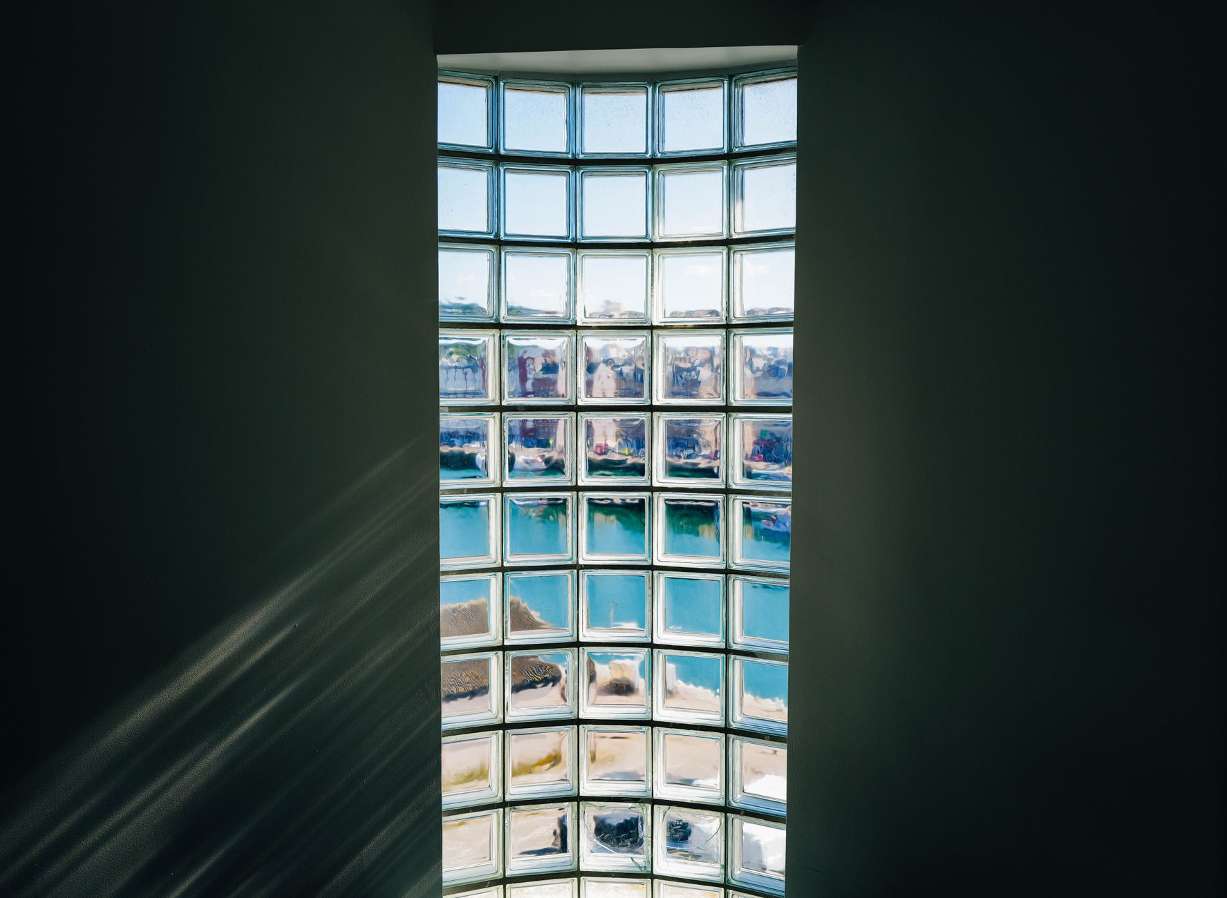 Comment l&rsquo;architecture et la poétique se rencontrent-elles dans l&rsquo;espace ?