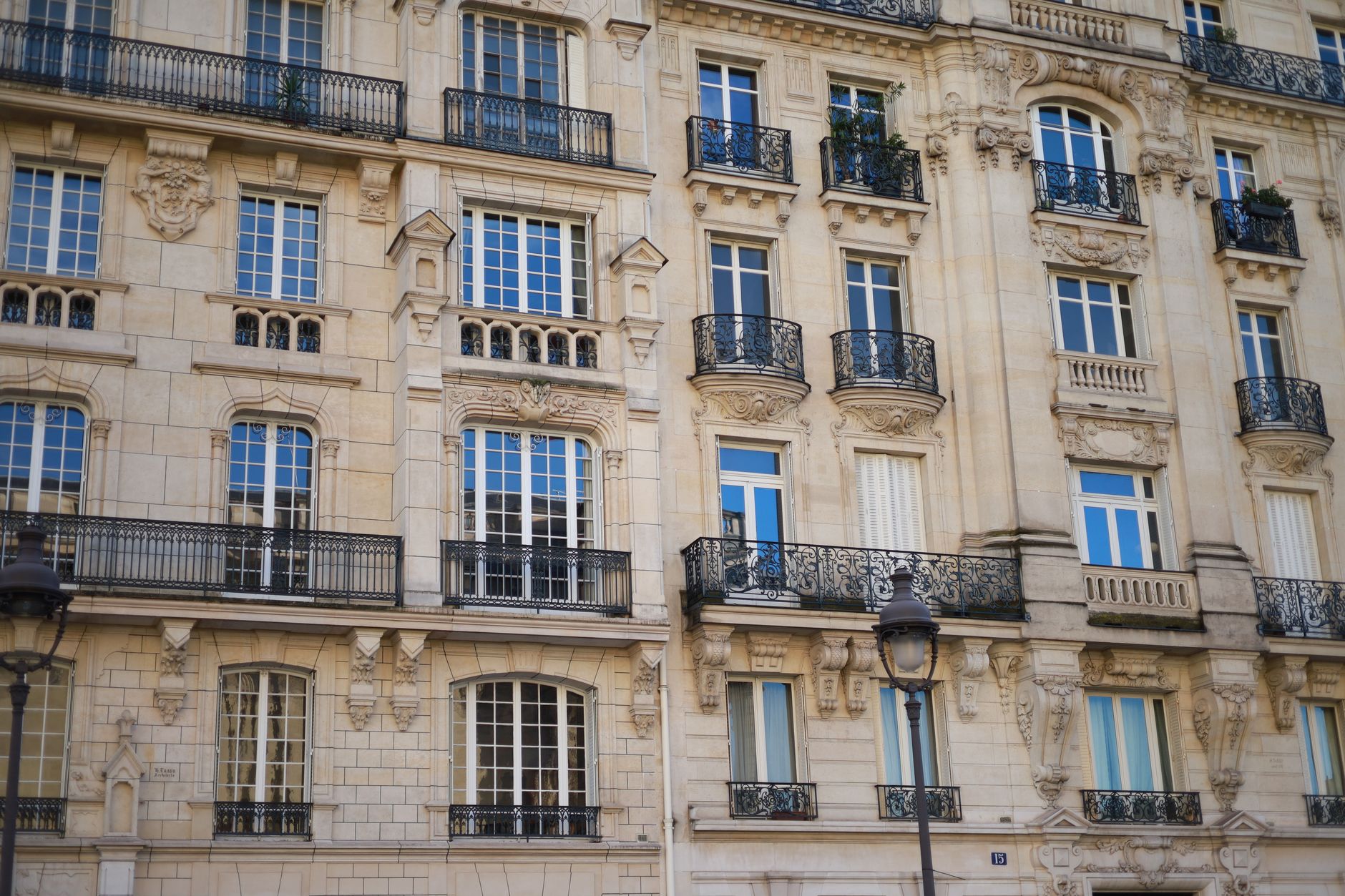 Encadrement des loyers : comprendre le mécanisme et ses effets sur l’habitat